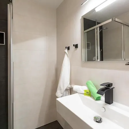 Impuls | Aparts * שלאדמינג